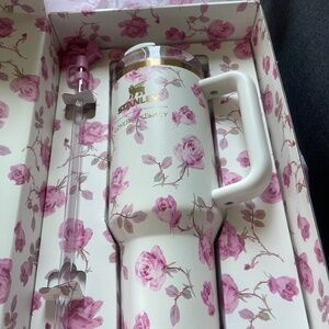 The Stanley x LoveShackFancy Quencher | 40 OZ - Ribbon Rosa